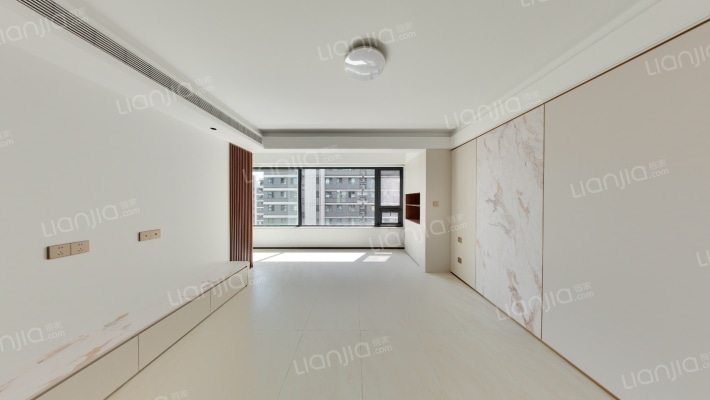 中海阅麓山二手房实景图