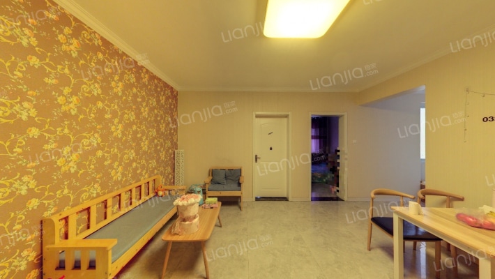 嘉泰北苑二手房实景图