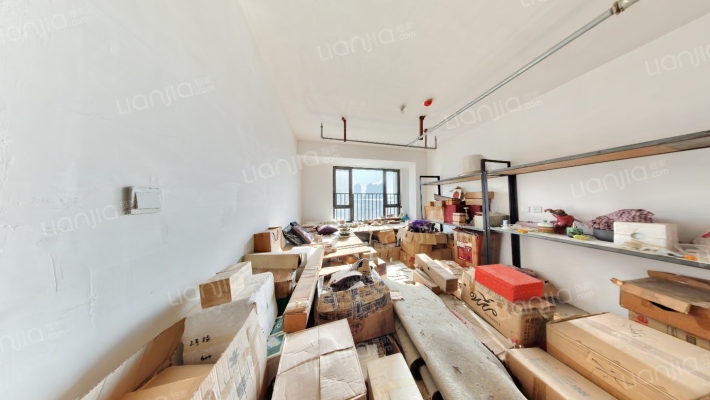 和泓长白府二手房实景图