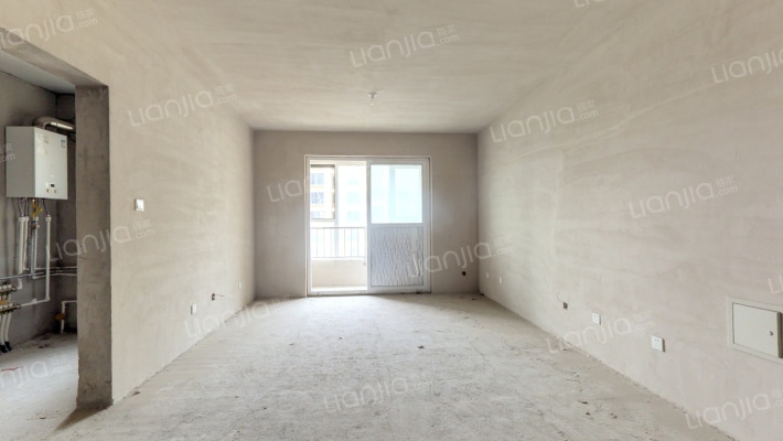 838总站旁南北通透两居室出售房本满二-客厅