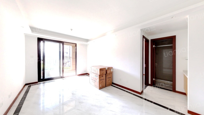 绿地海湾丽海苑二手房实景图