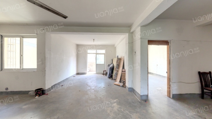 明化小区二手房实景图