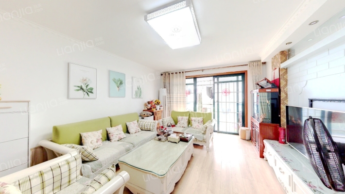 德馨天骄二手房实景图