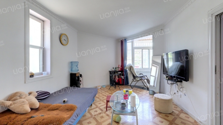 事业小区二手房实景图