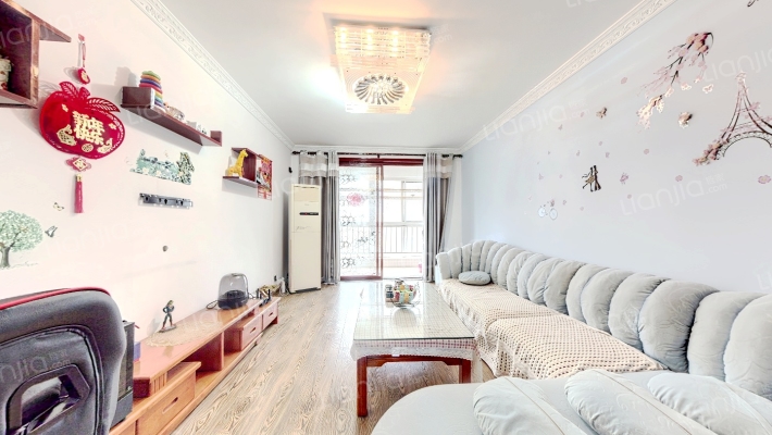 贵都花园二手房实景图