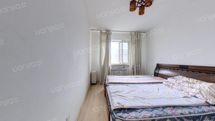 绿化小区二手房实景图