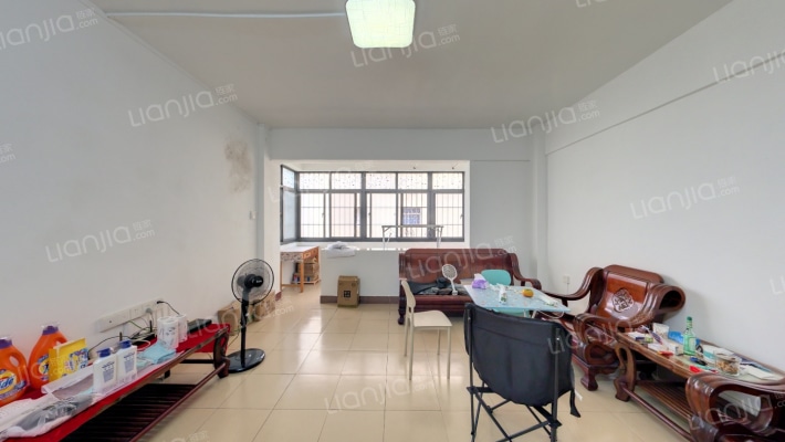 营养食品厂宿舍二手房实景图