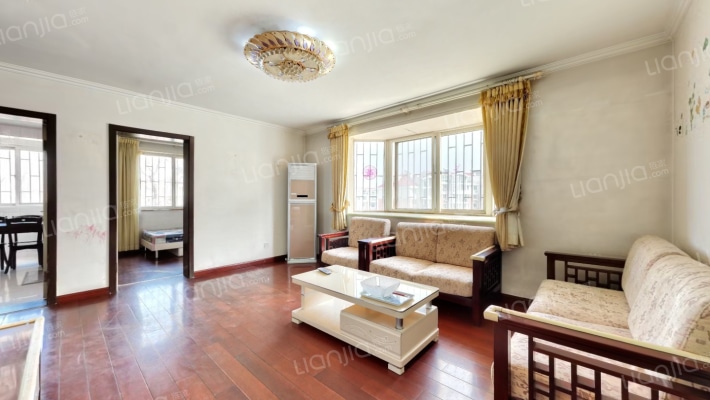 中庭山景二手房实景图