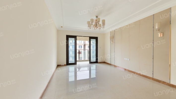 恒大御府一二期二手房实景图