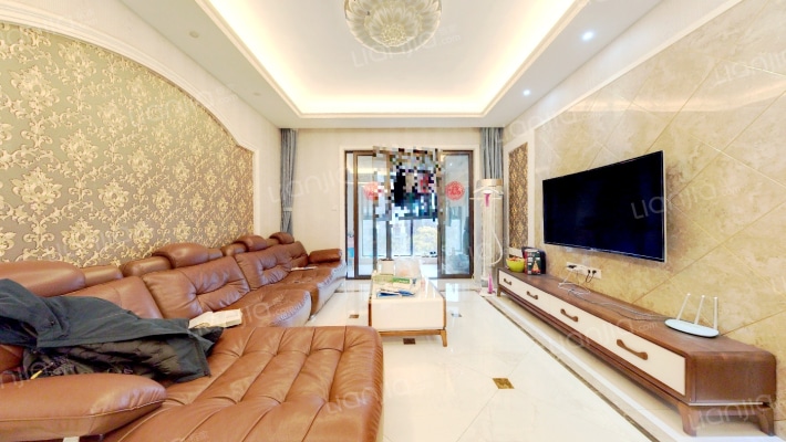 世茂石湖湾二手房实景图