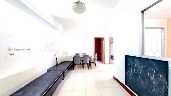 岗贝路海棠居二手房实景图