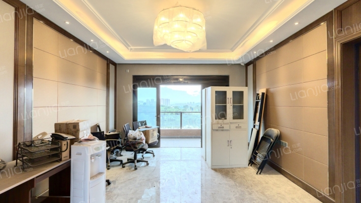 恒大麓山湖三期二手房实景图