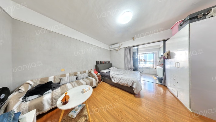 风格名苑二手房实景图