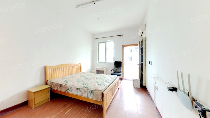 虹桥路12号二手房实景图