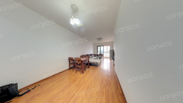 龙光君悦华庭二期二手房实景图