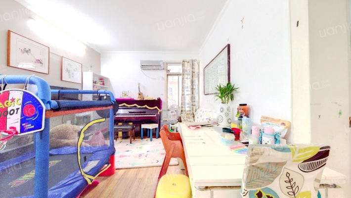 湖影公寓二手房实景图