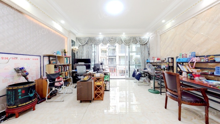 城市山谷二期二手房实景图