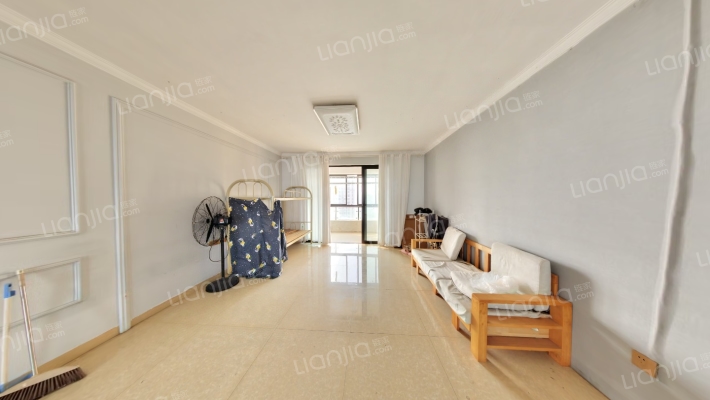 国贸天琴湾东区二手房实景图