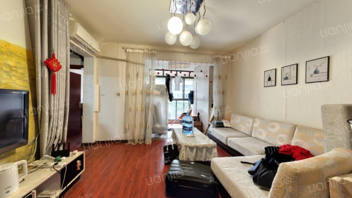 万科加州湾二手房实景图