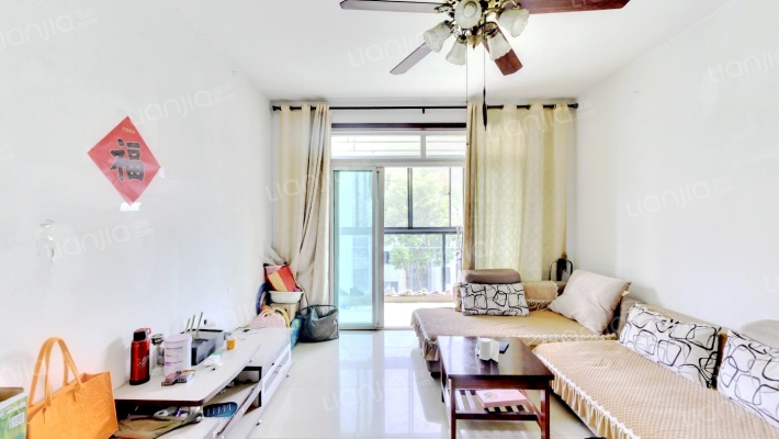 河畔雅居二手房实景图