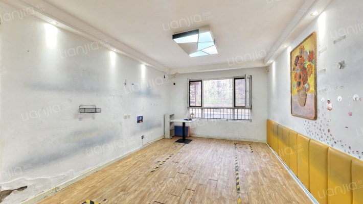 华远海蓝城五期二手房实景图