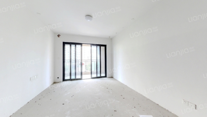 新昌恒大悦珑府二手房实景图