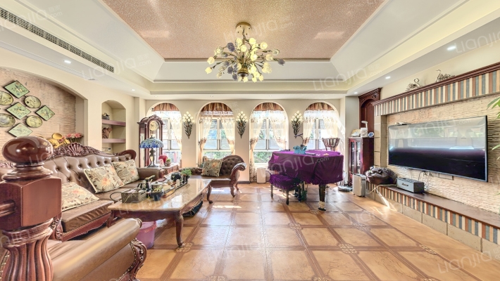 爱丁堡一期二手房实景图