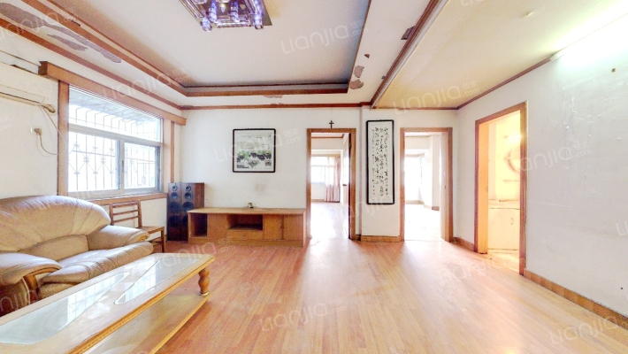 新育社区出版社小区二手房实景图