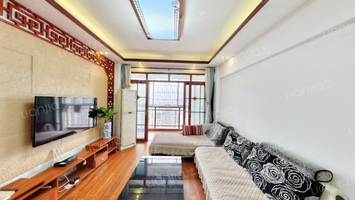 荣耀江南二手房实景图