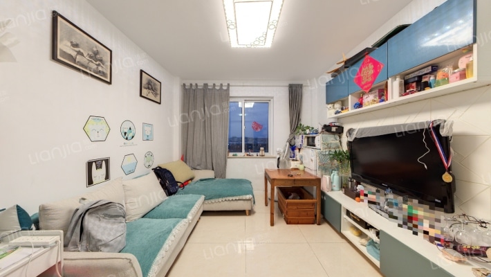 128国际公寓二手房实景图