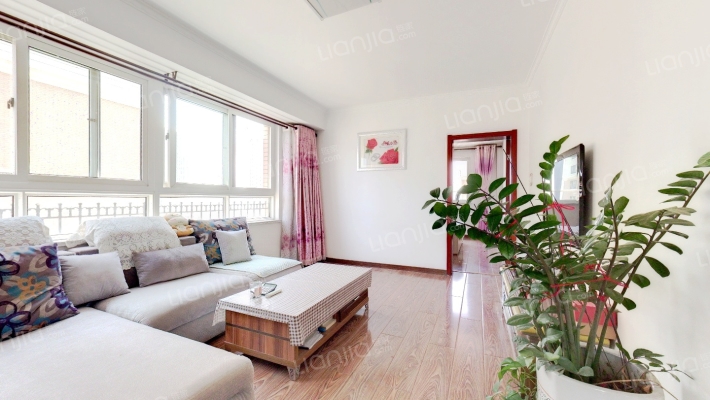 寰辰佳苑二手房实景图