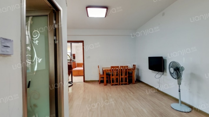 湖光山色二手房实景图