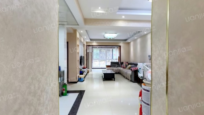 波尔卡城邦二手房实景图