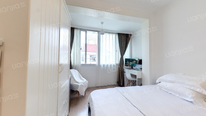 万航渡路433弄二手房实景图