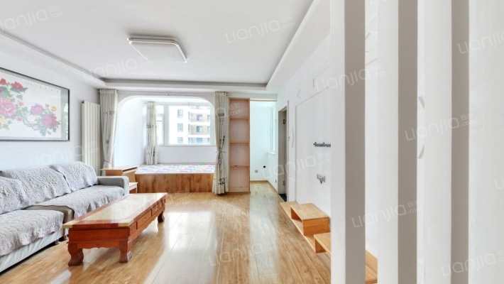 北美枫情二手房实景图