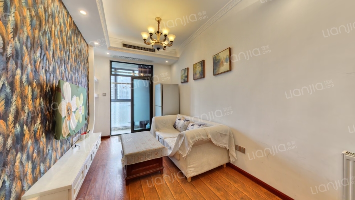 星海虹城三期鸿玺公馆二手房实景图