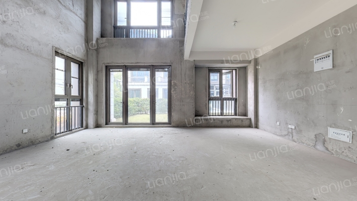 九龙仓逅湾雅苑二手房实景图