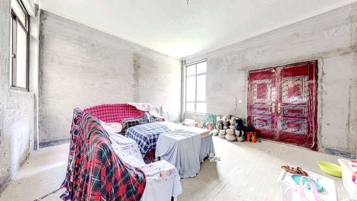 万晟悦府二手房实景图