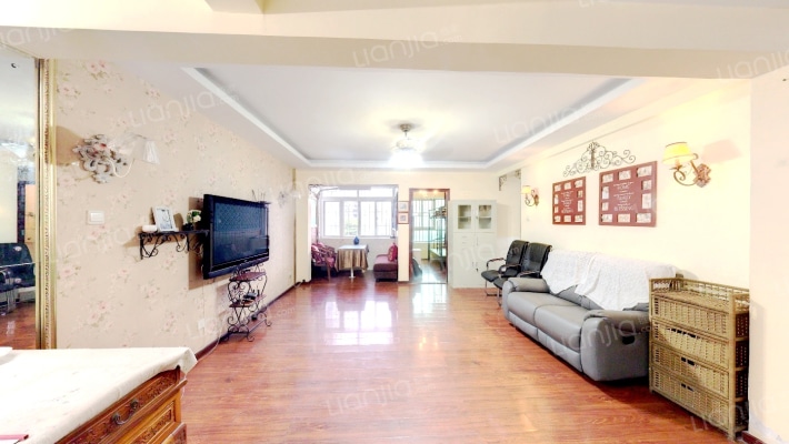 岗厦辛诚花园二手房实景图