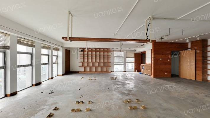 鸿意地产大厦二手房实景图