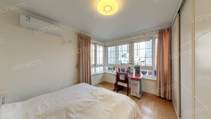 宏泰公寓二手房实景图