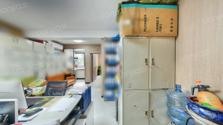 青年居易小区二手房实景图