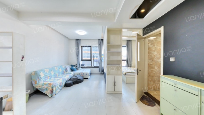 百年港湾B区二手房实景图