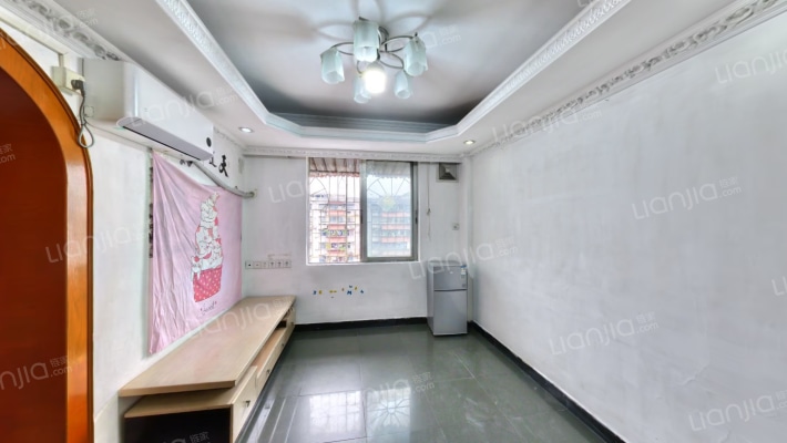 省粮油宿舍二手房实景图