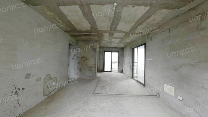 恒荣格拉斯堡二手房实景图