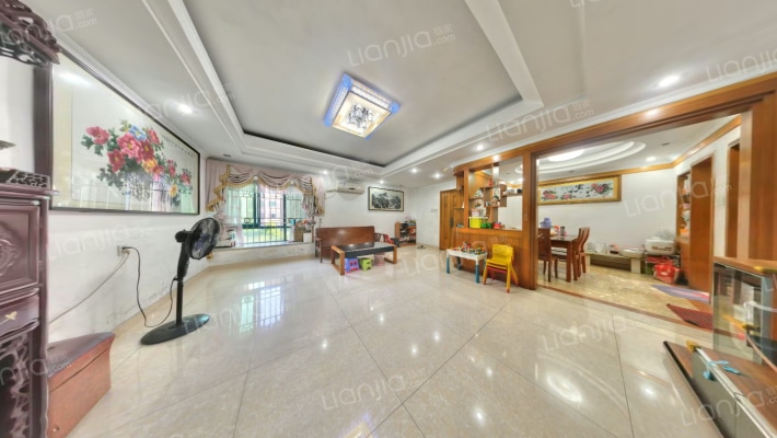 新雅苑二手房实景图