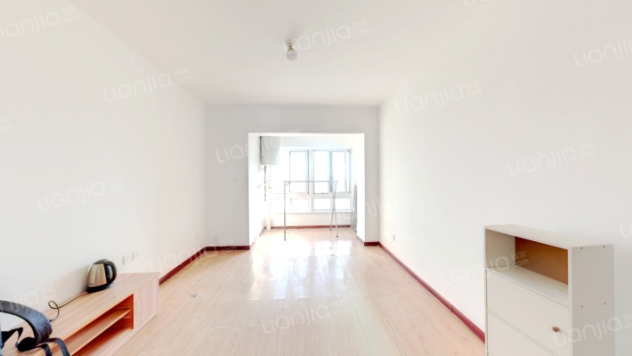 莱山宝龙城市广场二手房实景图