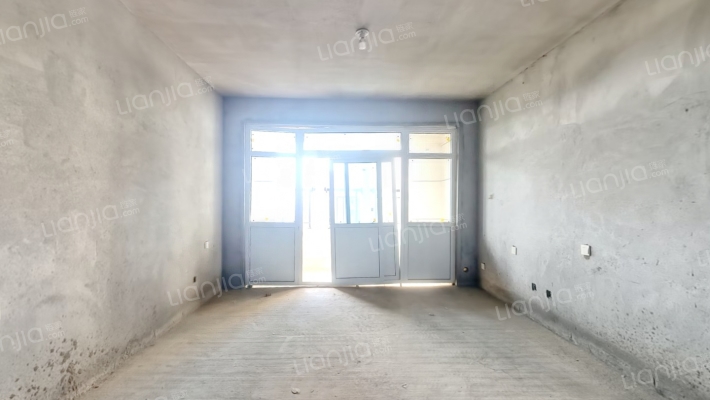 贾鲁嘉苑A区二手房实景图