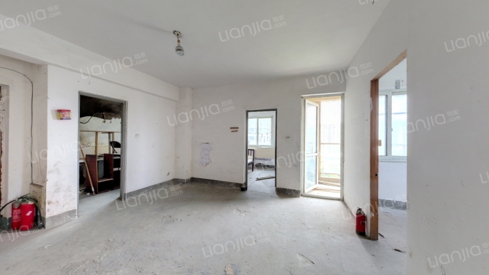 牛桥底佳苑二手房实景图