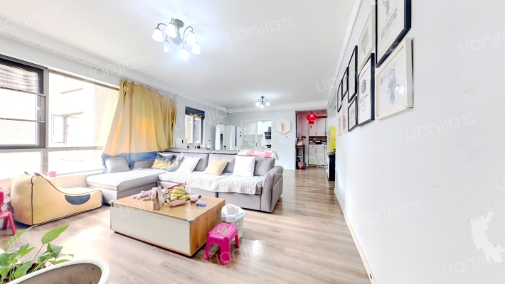 德商华府天骄二手房实景图